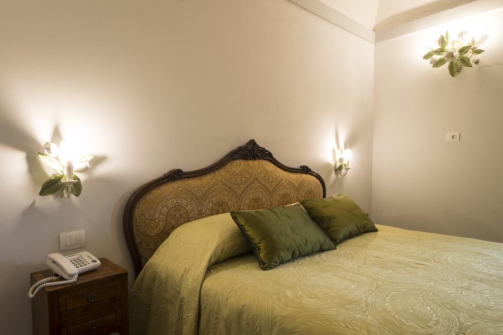 Palazzo Pacini Hotel Colle Val D'Elsa Szoba fotó