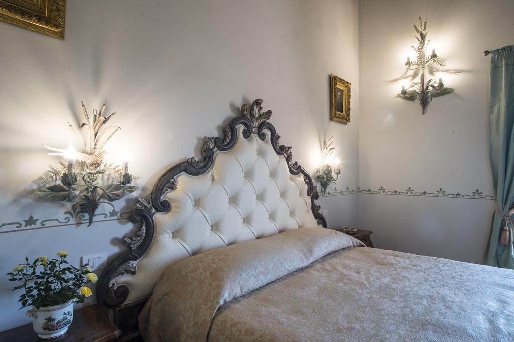 Palazzo Pacini Hotel Colle Val D'Elsa Kültér fotó