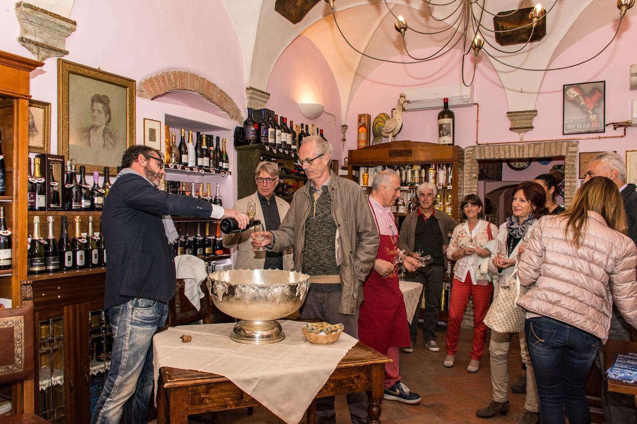 Palazzo Pacini Hotel Colle Val D'Elsa Kültér fotó